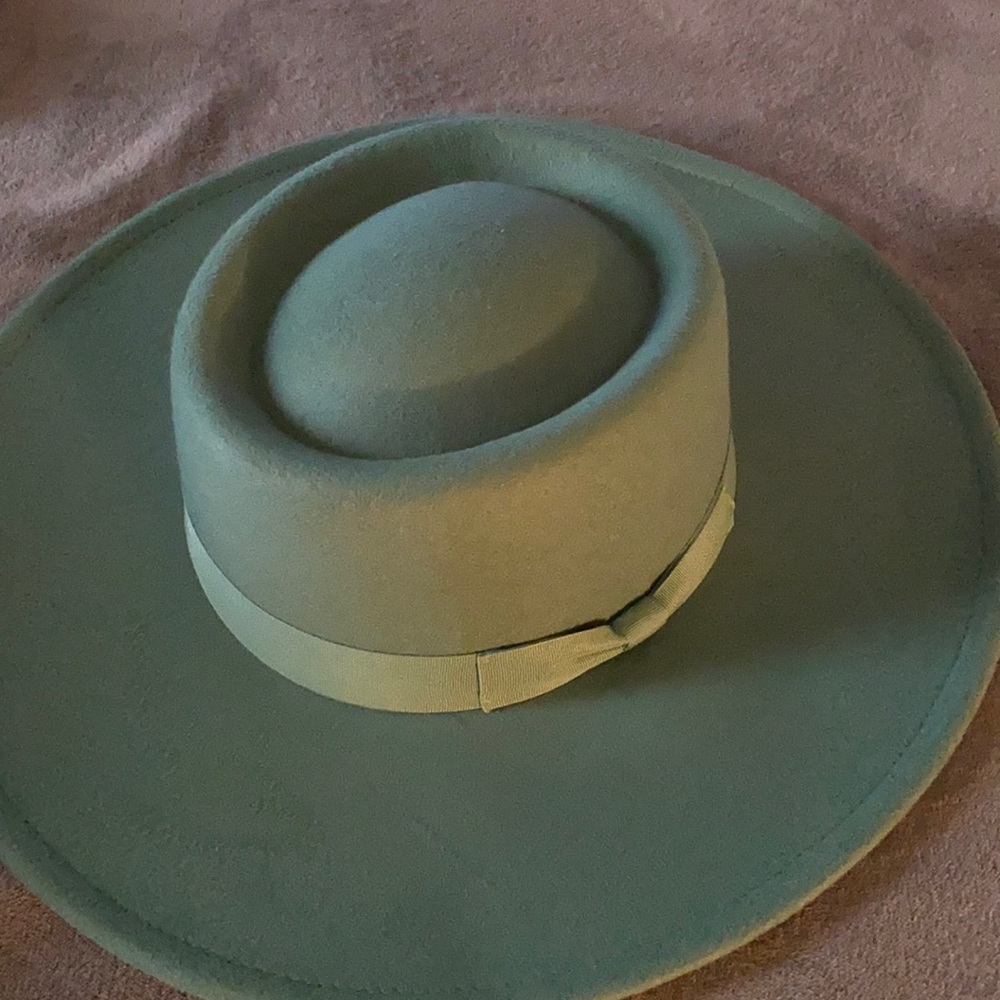 Fedora hat